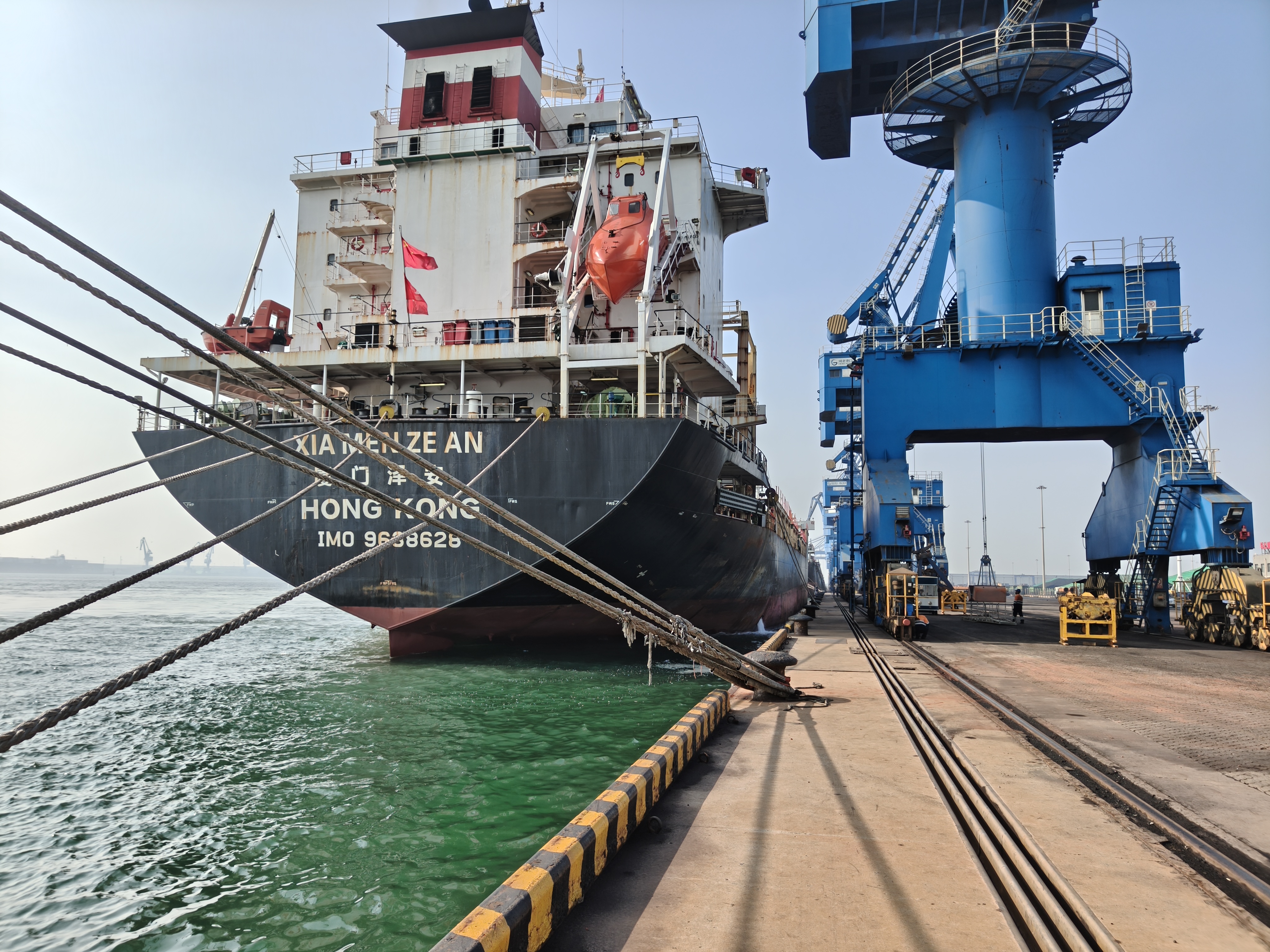 XMZA/27000 DWT/Crane Capacity: 150MT